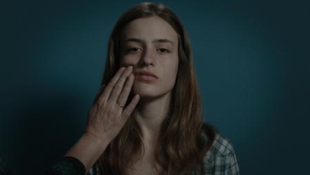 Cure - Das Leben einer Anderen