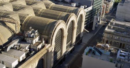 The Airstrip - Aufbruch der Moderne