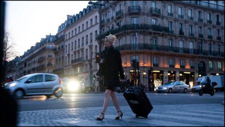 Eine Dame in Paris