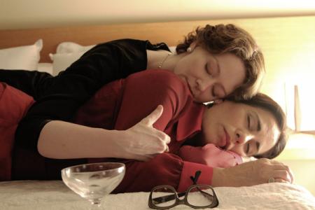 Reaching for the Moon - Die Poetin