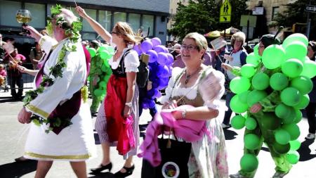 Kings of Kallstadt - Ein Dokumentarfilm über Dorfliebe und Größenwahn