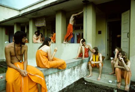 Guru - Bhagwan, His Secretary & His Bodyguard