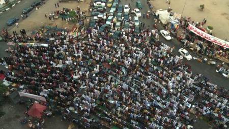 Private Revolutions - Jung, Weiblich, Ägyptisch